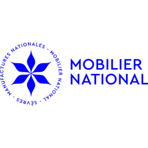 MOBILIER NATIONAL - Jiang Qiong Er investit la chapelle de la Manufacture des Gobelins